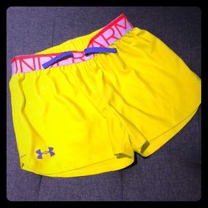 UNDER ARMOUR SHORTS